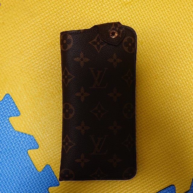 LOUIS VUITTON(ルイヴィトン)の未使用品　ルイヴィトン　モノグラム  メガネケース M66545　 レディースのファッション小物(サングラス/メガネ)の商品写真