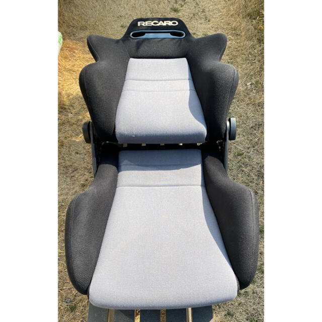 RECARO(レカロ)の美品！レカロ セミバケットシート SR-2 RECARO SRⅡ 【手渡し希望】 自動車/バイクの自動車(車種別パーツ)の商品写真