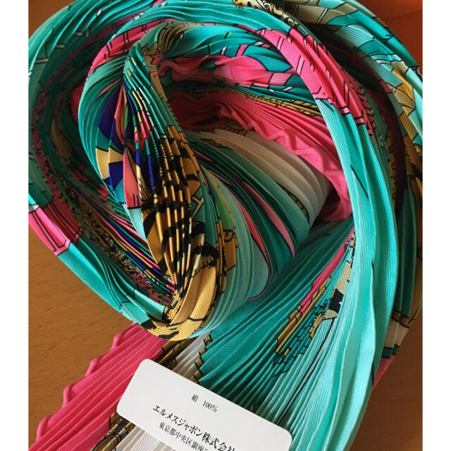 エルメスHERMES カレ90 プリーツスカーフ ブルーグリーン系 エルメスHERMES カレ90 プリーツスカーフ ブルーグリーン系