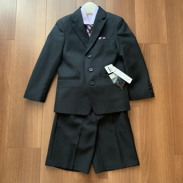 西松屋(ニシマツヤ)の男の子 スーツ 110 120 キッズ/ベビー/マタニティのキッズ服男の子用(90cm~)(ドレス/フォーマル)の商品写真