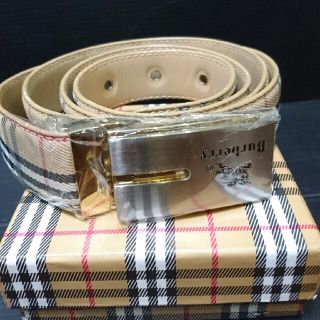 バーバリー(BURBERRY)のよっちゃん様専用です。(ベルト)