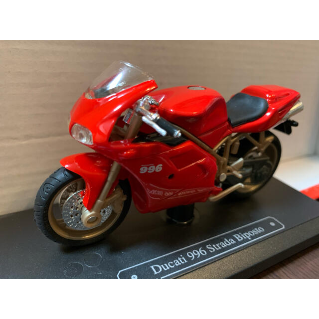 Ducati(ドゥカティ)の1/18 ドゥカティ 996 エンタメ/ホビーのおもちゃ/ぬいぐるみ(模型/プラモデル)の商品写真