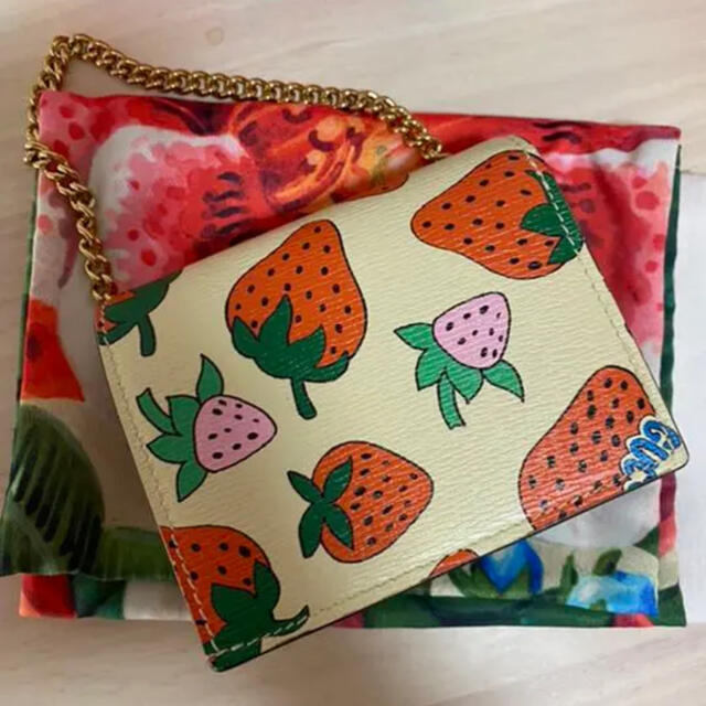 ビッグ割引 Gucci - いちご柄 ミニ財布 ストロベリー ZUMI GUCCI 財布