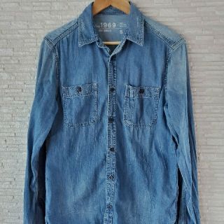 ギャップ(GAP)のGAP デニムシャツ①(シャツ)