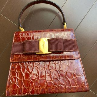 フェラガモ(Ferragamo)のフェラガモ　バッグ(ハンドバッグ)