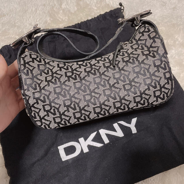DKNY(ダナキャランニューヨーク)のDKNY ハンドバッグ  レディースのバッグ(ハンドバッグ)の商品写真