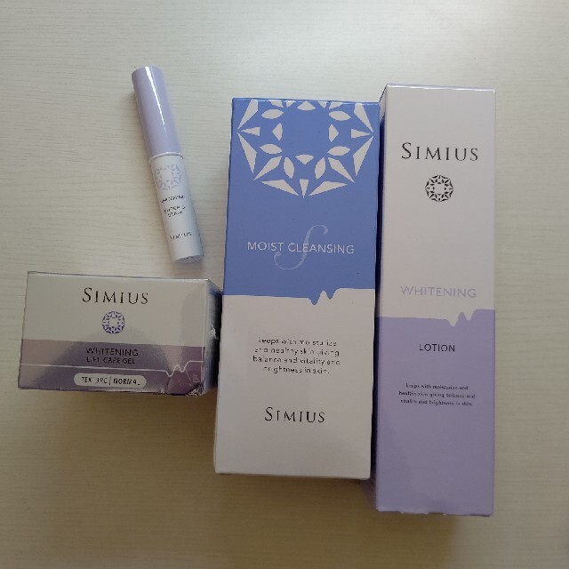 シミウス4点セット コスメ/美容のスキンケア/基礎化粧品(オールインワン化粧品)の商品写真