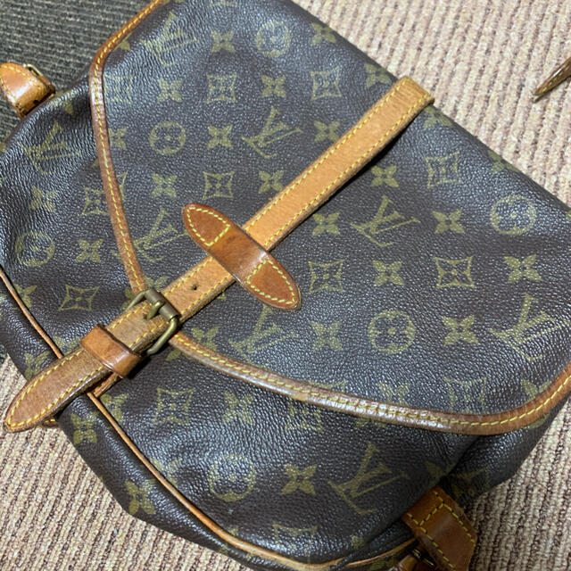 LOUIS VUITTON(ルイヴィトン)のLouis Vuitton ソミュール30 レディースのバッグ(ショルダーバッグ)の商品写真