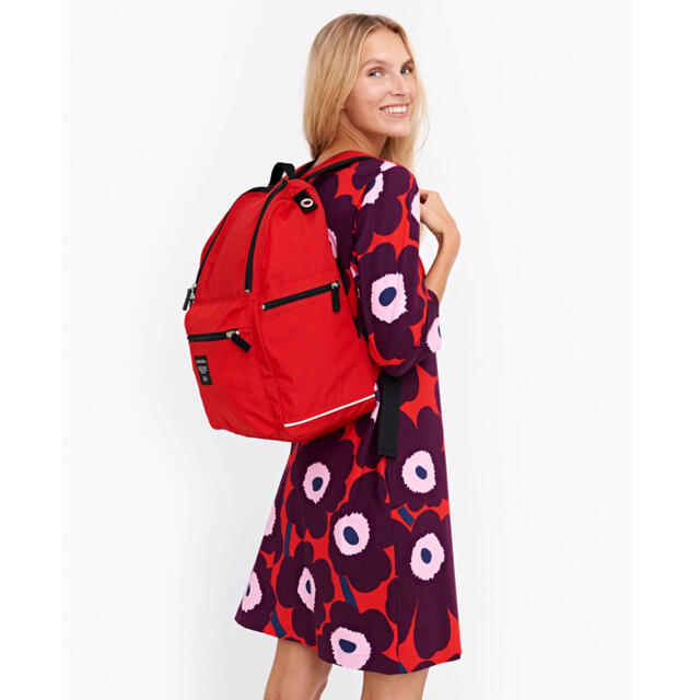 marimekko(マリメッコ)のよこ様専用【新品未使用】マリメッコ/ Buddy バックパック レッド レディースのバッグ(リュック/バックパック)の商品写真