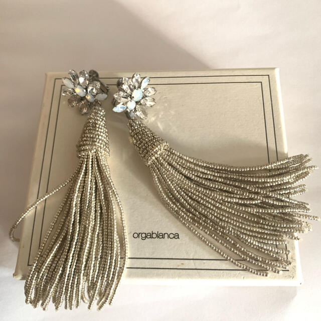 Oscar de la Renta(オスカーデラレンタ)のorgablanca タッセルイヤリング レディースのアクセサリー(イヤリング)の商品写真