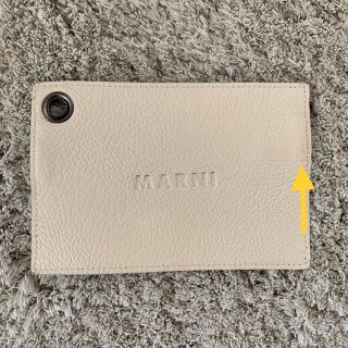 マルニ(Marni)のカードケース/ポーチ　マルニ　チャーム付き❤︎可愛い(ポーチ)