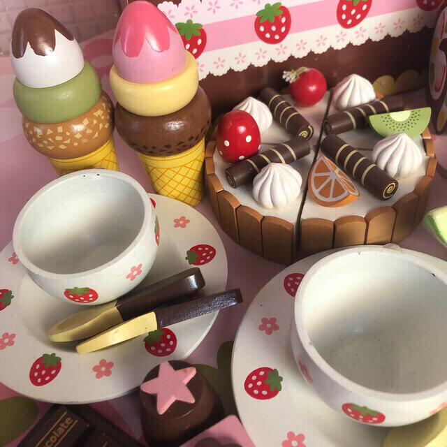 マザーガーデン ストロベリーチョコレートパーティ キッズ/ベビー/マタニティのおもちゃ(知育玩具)の商品写真