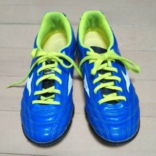 アシックス(asics)のサッカーシューズ　22.5　アシックス(シューズ)