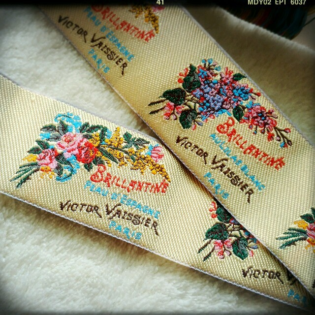 綺麗な刺繍のレトロ花束布タグ ６枚セット ハンドメイド コットンタグの通販 By Maruru S Shop ラクマ