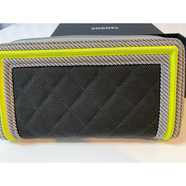 送料込】 CHANEL - CHANEL Gカード有 ボーイシャネル 財布 ネオン 送料込】 CHANEL - CHANEL Gカード有 ボーイシャネル 財布 ネオン