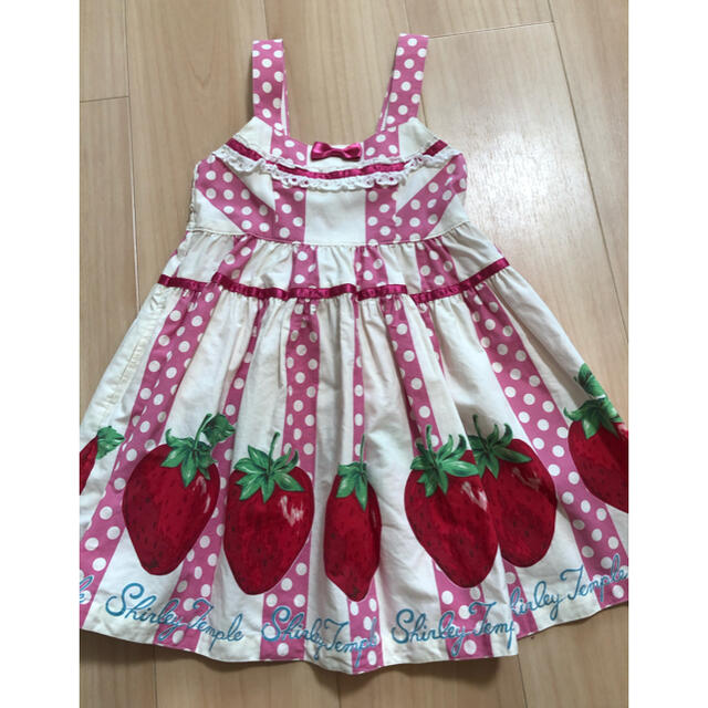 Shirley Temple(シャーリーテンプル)の専用♡シャーリーテンプル　イチゴ110 キッズ/ベビー/マタニティのキッズ服女の子用(90cm~)(ワンピース)の商品写真