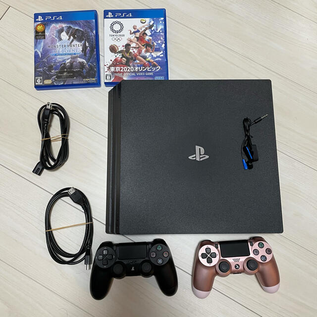 家庭用ゲーム機本体 PlayStation 4 Pro ジェットブラック 1TB CUH-7200