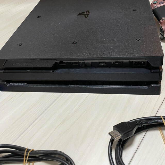 PlayStation 4 Pro ジェットブラック 1TB  CUH-7200