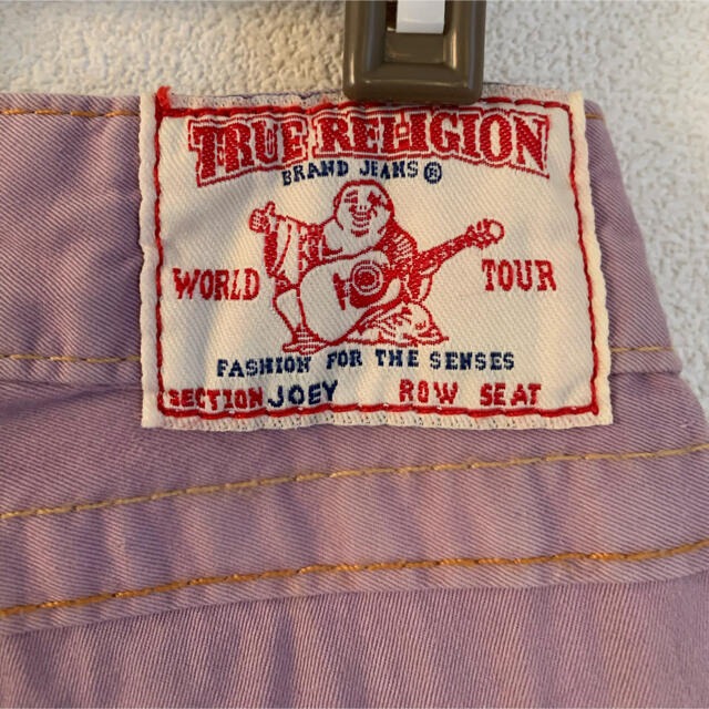 True Religion(トゥルーレリジョン)の新品タグ付き　TRUE RELIGIONカラーパンツ　ラベンダー　25 レディースのパンツ(カジュアルパンツ)の商品写真