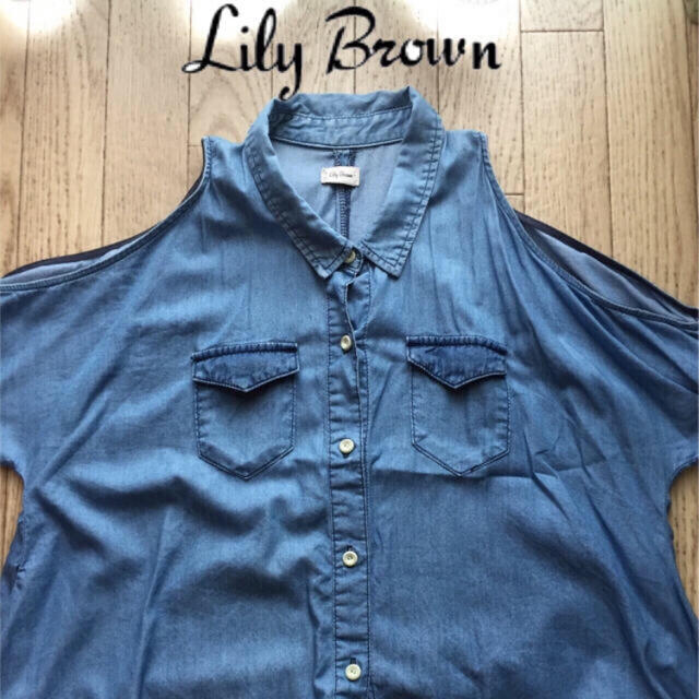 Lily Brown(リリーブラウン)のリリーブラウン lily brown オフショル トップス レディースのトップス(シャツ/ブラウス(長袖/七分))の商品写真