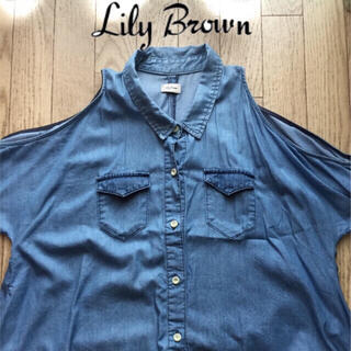 リリーブラウン(Lily Brown)のリリーブラウン lily brown オフショル トップス(シャツ/ブラウス(長袖/七分))