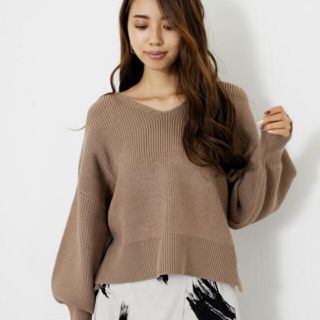 リエンダ(rienda)の新品☆rienda ボリュームスリーブV/N KNIT TOP(ニット/セーター)