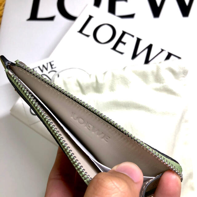 LOEWE(ロエベ)のSALE!【本物・新品】ロエベ  コイン カードホルダー ローズマリー×タン レディースのファッション小物(財布)の商品写真