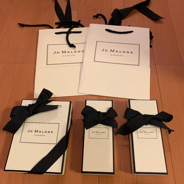 Jo Malone(ジョーマローン)のジョーマローン　紙バック　空き箱 レディースのバッグ(ショップ袋)の商品写真