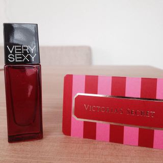 ヴィクトリアズシークレット(Victoria's Secret)の新品 ミニボトル香水(香水(女性用))