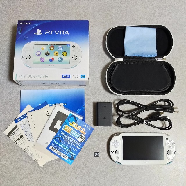 PSVITA 本体  PCH-2000 Light Blue/White 2