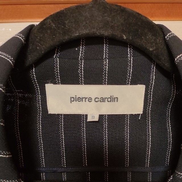 pierre cardin(ピエールカルダン)のピーエルカルダン　pierre　cardin　レディースジャケット　ブラック9号 レディースのジャケット/アウター(テーラードジャケット)の商品写真