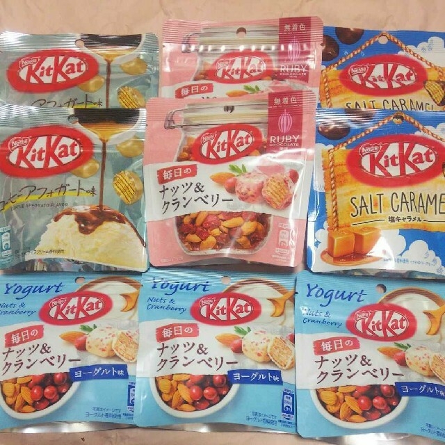 Nestle(ネスレ)の大幅値下げ!!お買い得37袋!!キットカット 各種 食品/飲料/酒の食品(菓子/デザート)の商品写真