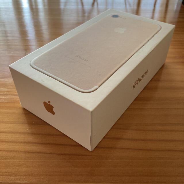 Apple iPhone 7 Gold 128 GB SIMフリー ゴールドの通販 by ヒデ's shop｜アップルならラクマ - お得限定品
