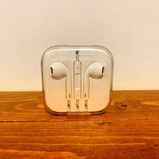 アップル(Apple)の【新品未使用】Apple EarPods 3.5mm イヤーポッズ(ヘッドフォン/イヤフォン)