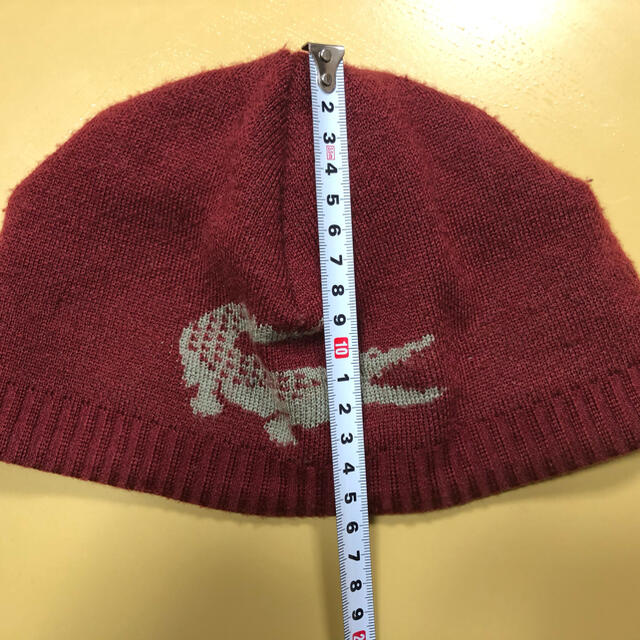 LACOSTE(ラコステ)のラコステ　ニット帽　古着　赤　ビンテージ　中央帽子　フリーサイズ　030926 メンズの帽子(ニット帽/ビーニー)の商品写真