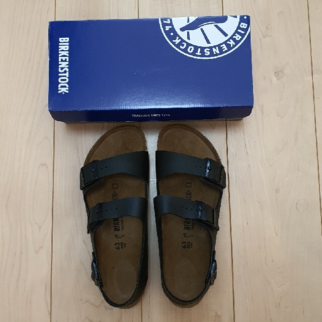 BIRKENSTOCK(ビルケンシュトック)のビルケンシュトック　ミラノ　28cm　UK43 BLACK　普通幅 メンズの靴/シューズ(サンダル)の商品写真