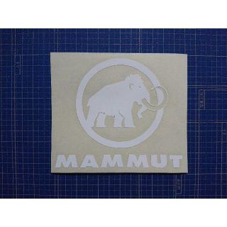 マムート(Mammut)のカッティングシート加工(登山用品)