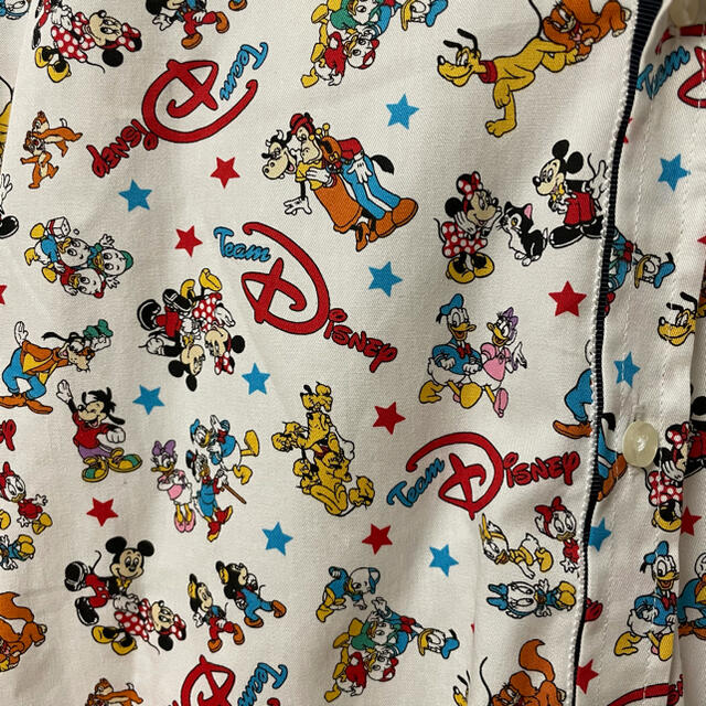 Disney(ディズニー)のチームディズニー 総柄シャツ レディースのトップス(シャツ/ブラウス(長袖/七分))の商品写真