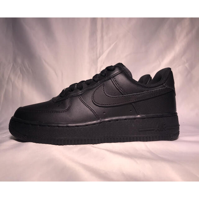 NIKE AIR FORCE 1 LOW 07 BLACK 23.0cm