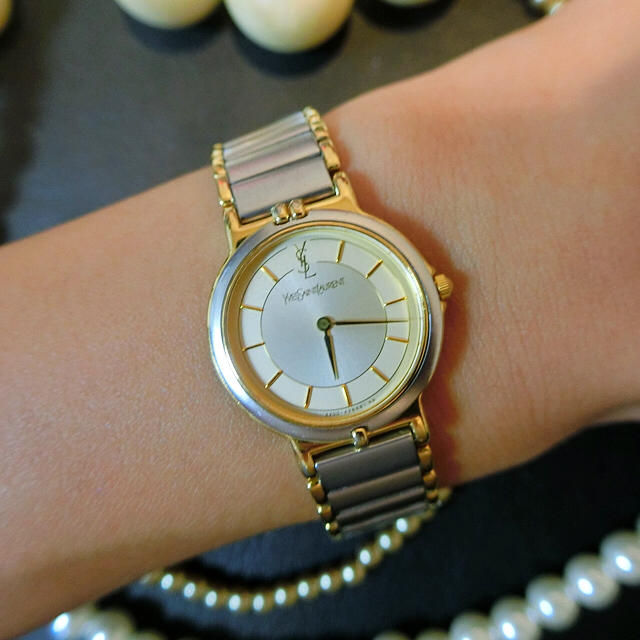 Saint サンローラン 腕時計の通販 by La shop｜サンローランならラクマ Laurent - 美品 電池新品 得価超激安