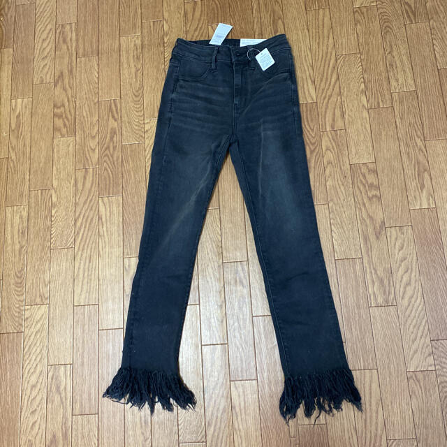 American Eagle(アメリカンイーグル)の黒パンツ　デニム　タグ付き　M〜Lサイズ レディースのパンツ(デニム/ジーンズ)の商品写真