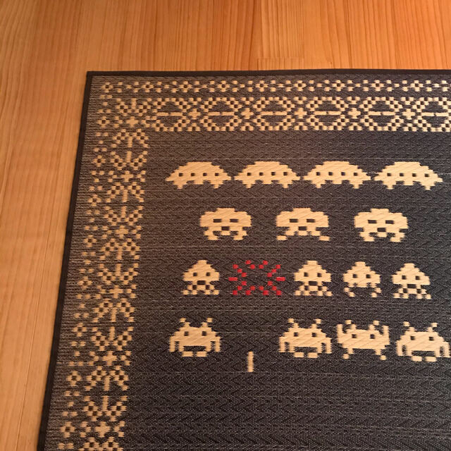 TAITO(タイトー)のい草/SPACE INVADERS MAT（スペースインベーダーマット） インテリア/住まい/日用品のラグ/カーペット/マット(カーペット)の商品写真