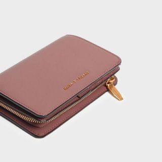 チャールズアンドキース(Charles and Keith)のチャールズアンドキース 二つ折り財布(財布)