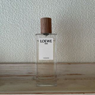 ロエベ(LOEWE)のLOEWE ロエベ001 WOMAN/オードパルファム 50ml(ユニセックス)