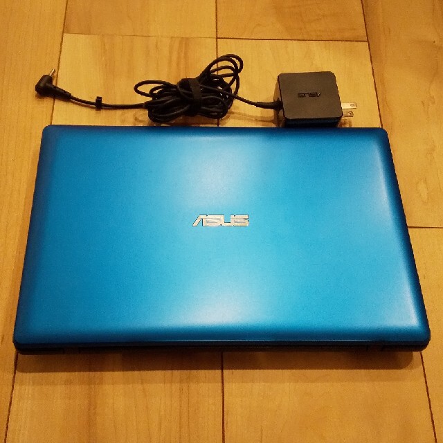 ASUS(エイスース)のASUS X200MA-B-BLUE ノートパソコン スマホ/家電/カメラのPC/タブレット(ノートPC)の商品写真