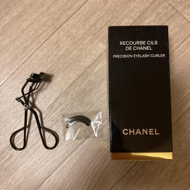 CHANEL(シャネル)のCHANEL ルクルブシル　ビューラー コスメ/美容のメイク道具/ケアグッズ(ビューラー・カーラー)の商品写真