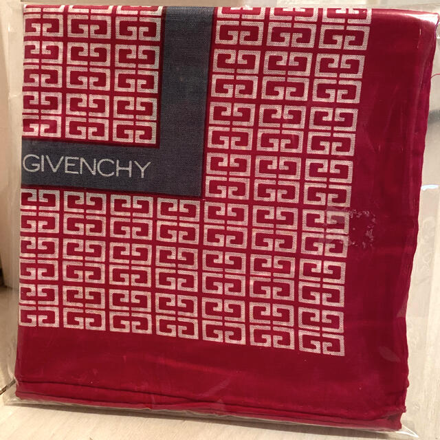 GIVENCHY(ジバンシィ)の大判ハンカチ(GIVENCHY) レディースのファッション小物(ハンカチ)の商品写真