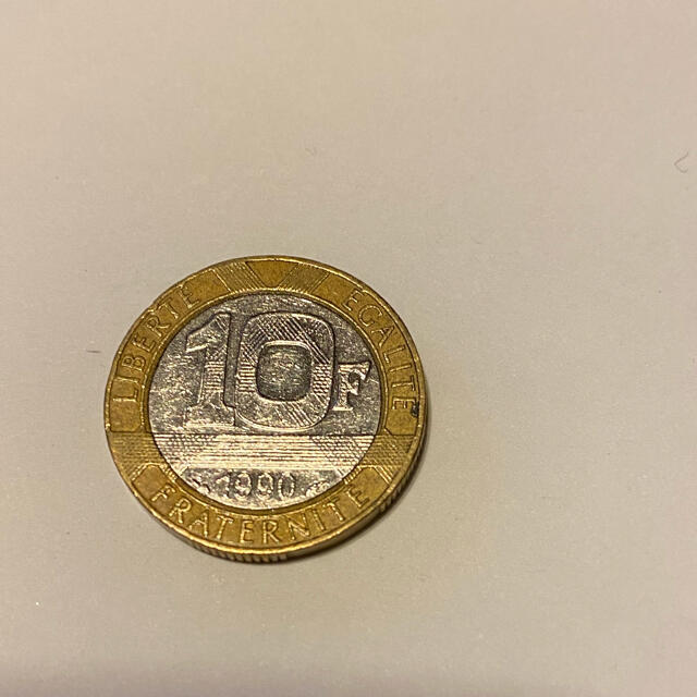 コイン・フランス古銭・10フラン⭐︎バイメタルコイン ハンドメイドの素材/材料(各種パーツ)の商品写真