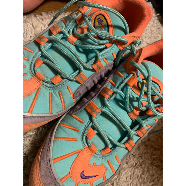 NIKE(ナイキ)のNIKE AIR MAX 98 CONE  VIBRANT 26.5 メンズの靴/シューズ(スニーカー)の商品写真