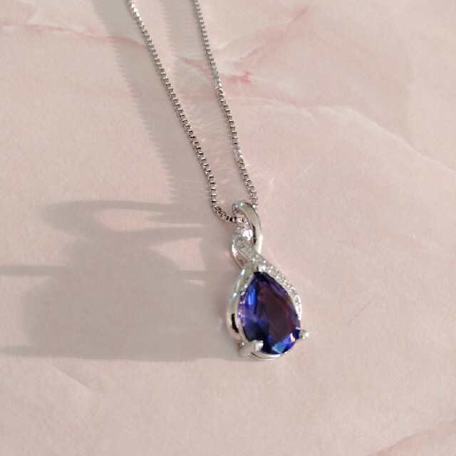 ネックレス　アメジスト　czダイヤ　紫水晶　ドロップ　ラインストーン　ギフト レディースのアクセサリー(ネックレス)の商品写真